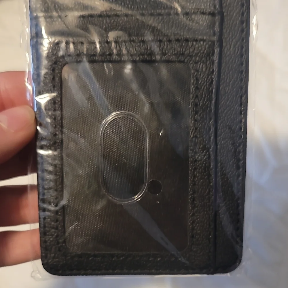 Halara Black ID and Credit Card Holder